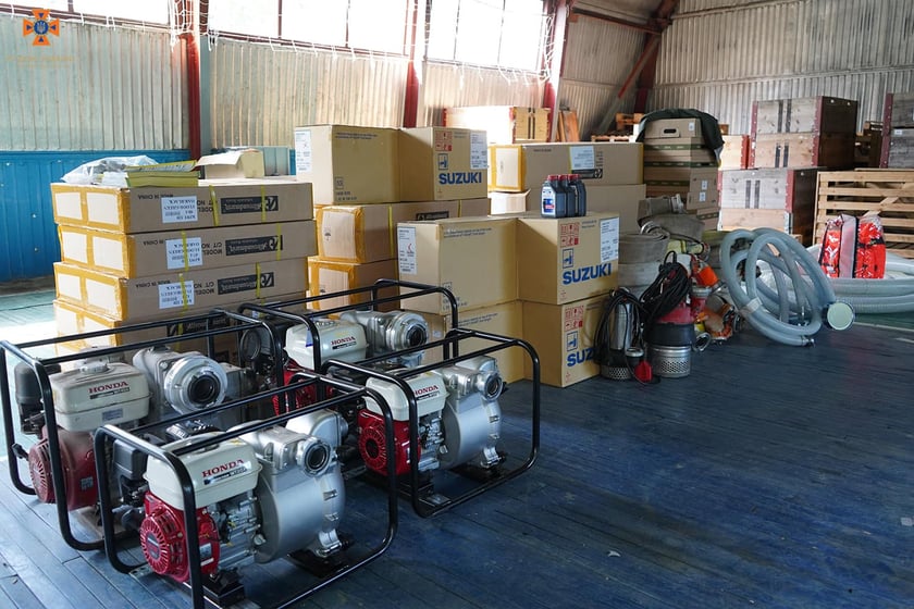 Австрія передала гуманітарну допомогу українським рятувальникам