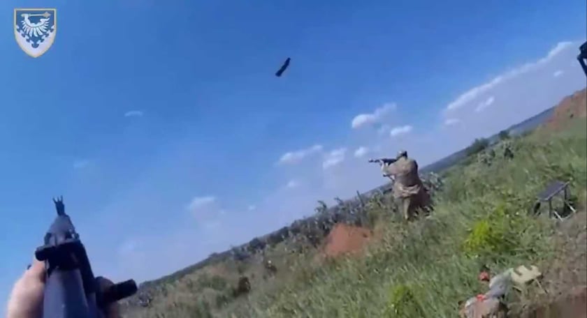 Повітряні Сили збили ударний БПЛА «Ланцет» зі стрілецької зброї (ВІДЕО)