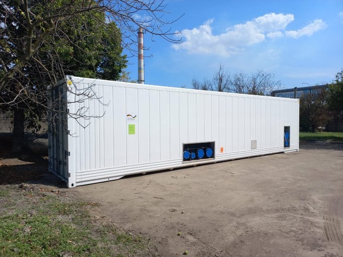 Херсон отримав мобільну станцію очищення води від Німеччини