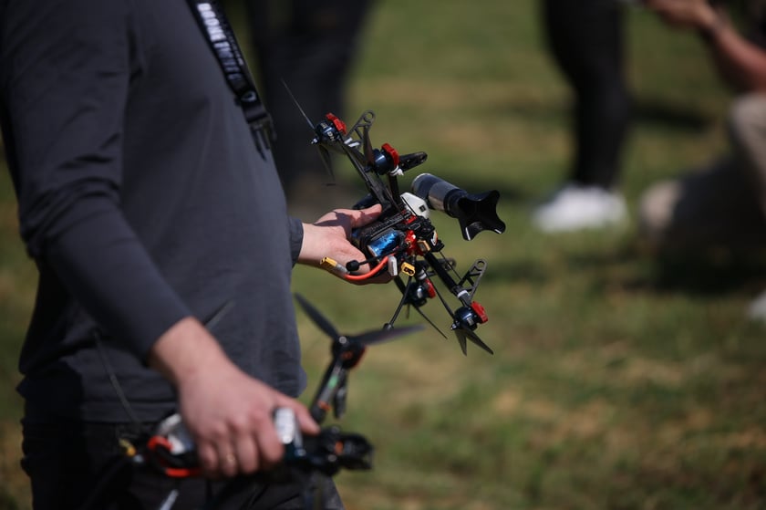 Через застосунок «Повітряна тривога» зібрали 10 млн грн на «Армію дронів»