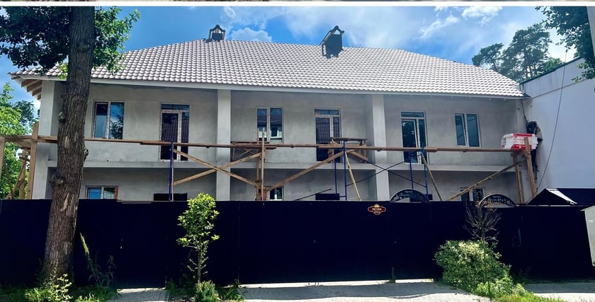 У Ворзелі на Київщині відбудували знищений окупантами таунхаус