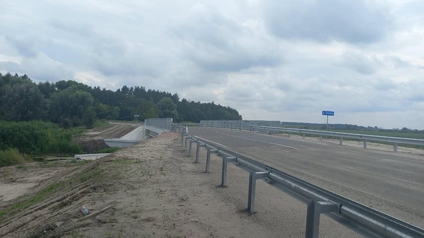 На Київщині відбудували з нуля зруйнований міст через річку Трубіж