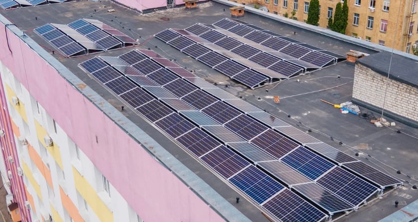 У житомирській лікарні запрацювала сонячна електростанція