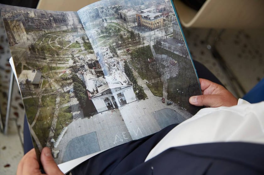 Польща допоможе відбудувати Маріуполь після деокупації