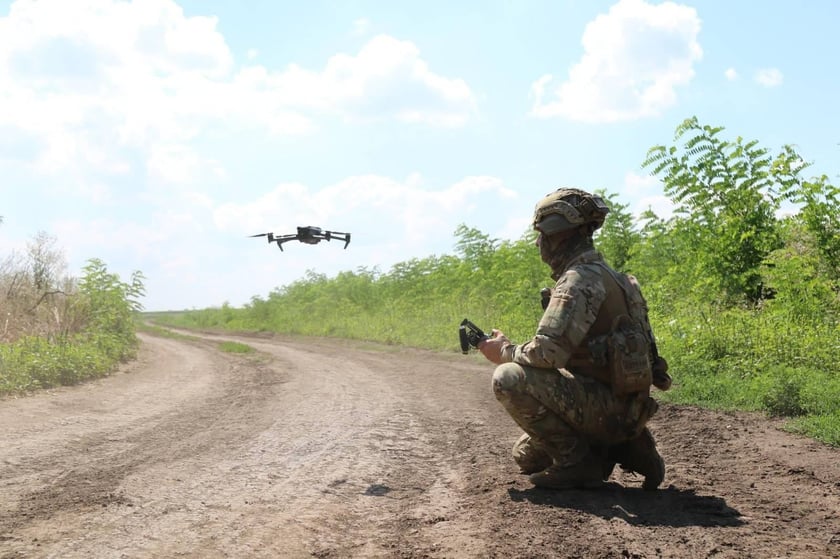 ЗСУ за допомогою дронів знищили ворожі окопи на Бахмутському напрямку (ВІДЕО)