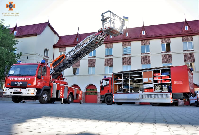 Рятувальники з Франківщини отримали техніку від колег з Німеччини