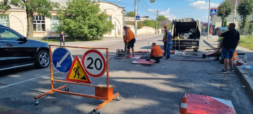 На дорогах Вінниці вперше встановили «берлінські подушки»