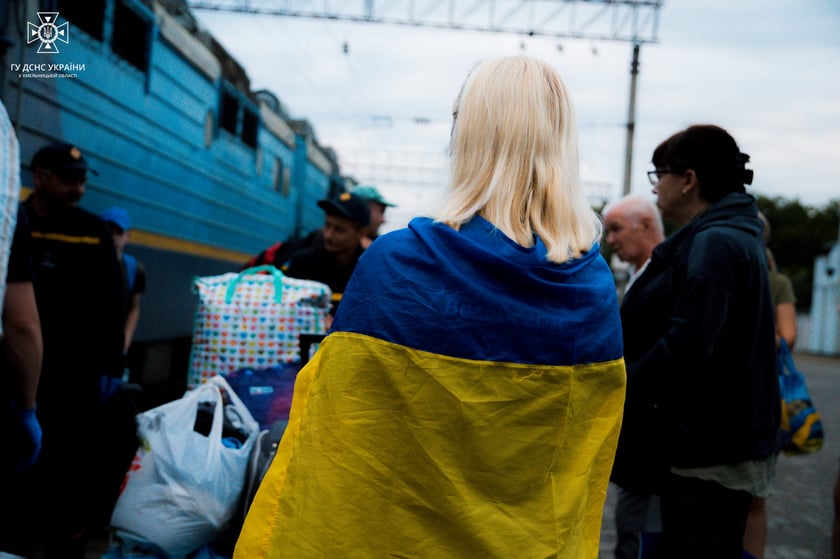 В Україні запускають програму підтримки жінок із родин військовослужбовців «Плюс-Плюс»