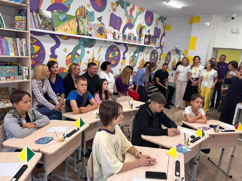 У лікарні на Київщині відкрили освітній центр «Школа супергероїв»