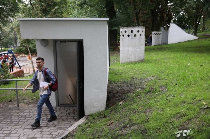 У Львові відремонтували укриття, де можуть перебувати 300 людей (ВІДЕО)