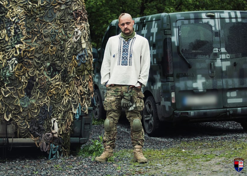 Бійці ССО знищили замасковану російську гармату під Бахмутом (ВІДЕО)