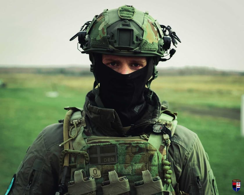 Бійці ССО знищили ворожу БМП (ВІДЕО)