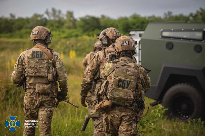 18 дронів СБУ накрили військовий табор біля аеродрому у Курській області