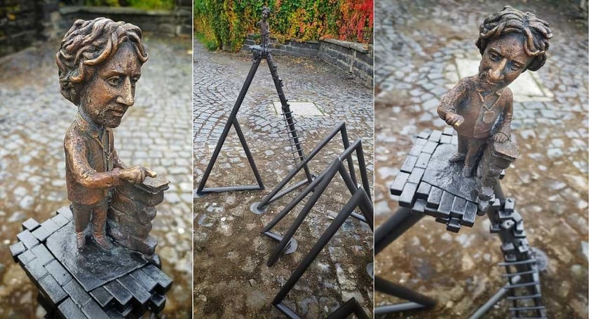 В Ужгороді відкрили бронзову мініскульптуру «Екскурсовод»