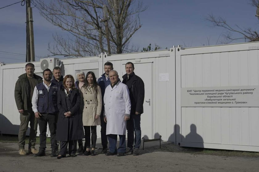 На Харківщині за сприяння ВООЗ та МОЗ встановили ще дві модульні клініки замість зруйнованих