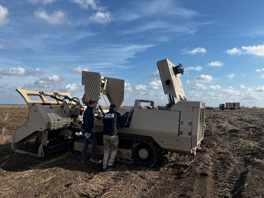 Швейцарська компанія відкрила в Україні центр обслуговування машин для розмінування