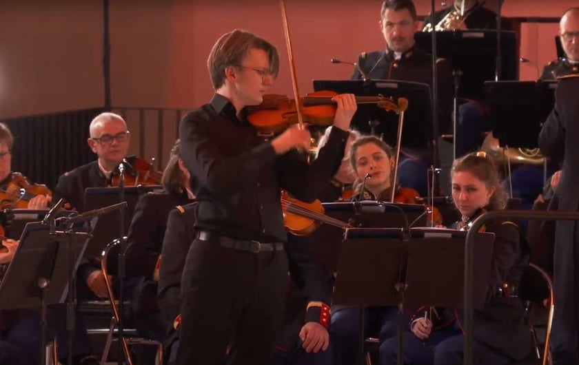 Скрипаль зі Львова переміг на конкурсі імені Лонґ і Тібо у Парижі (ВІДЕО)