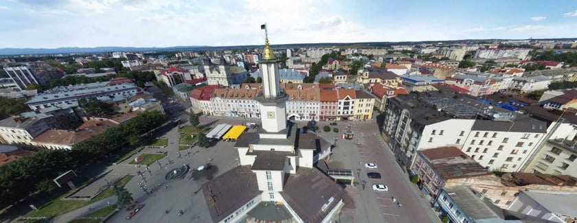 В Івано-Франківську давні підземелля ратуші відкривають для туристів