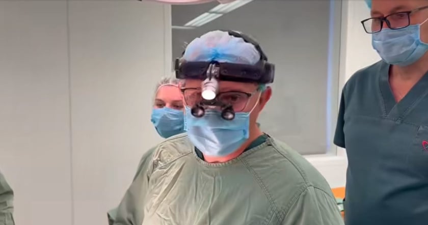 Українські лікарі врятували 4-річну дівчину та витягнули з її серця уламок російської міни (ВІДЕО)