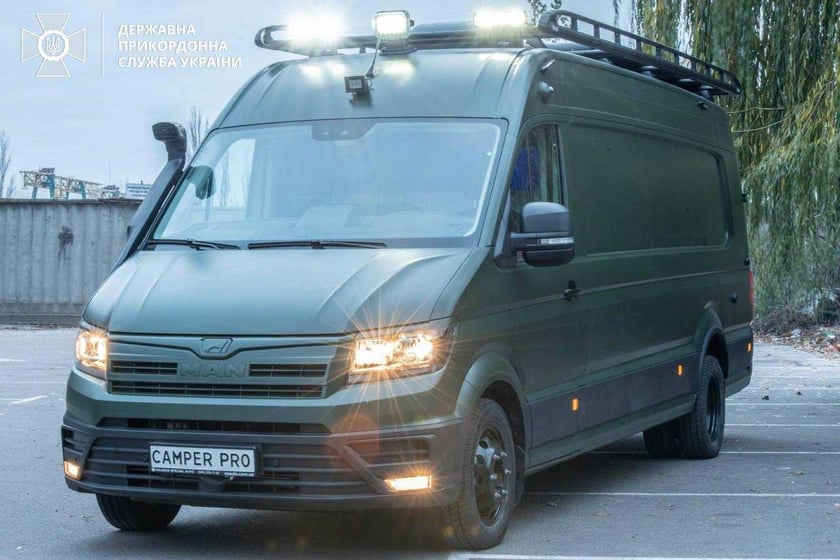 Норвегія передала Україні мобільний комплекс радіаційного контролю на базі авто