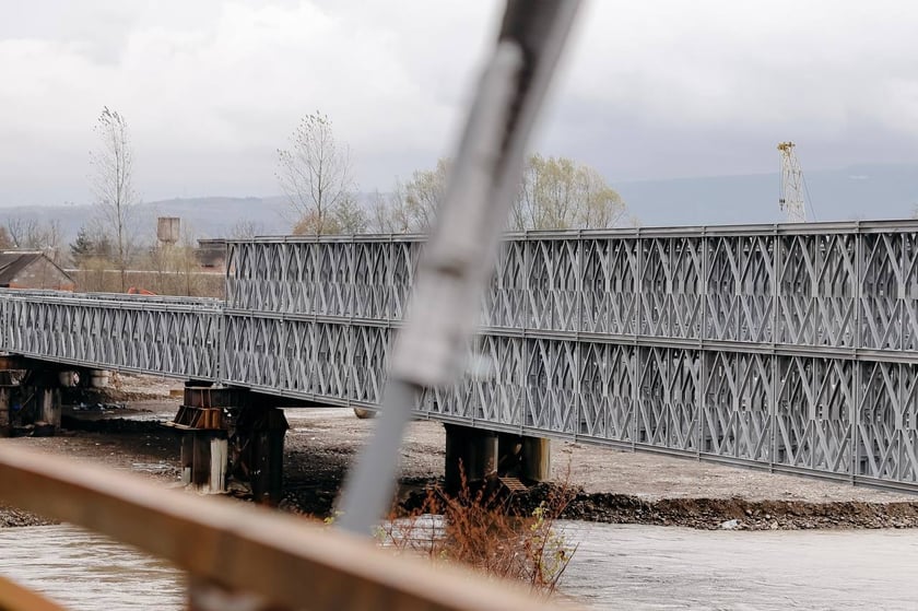 На Закарпатті відкрили модульний міст через річку Тересва