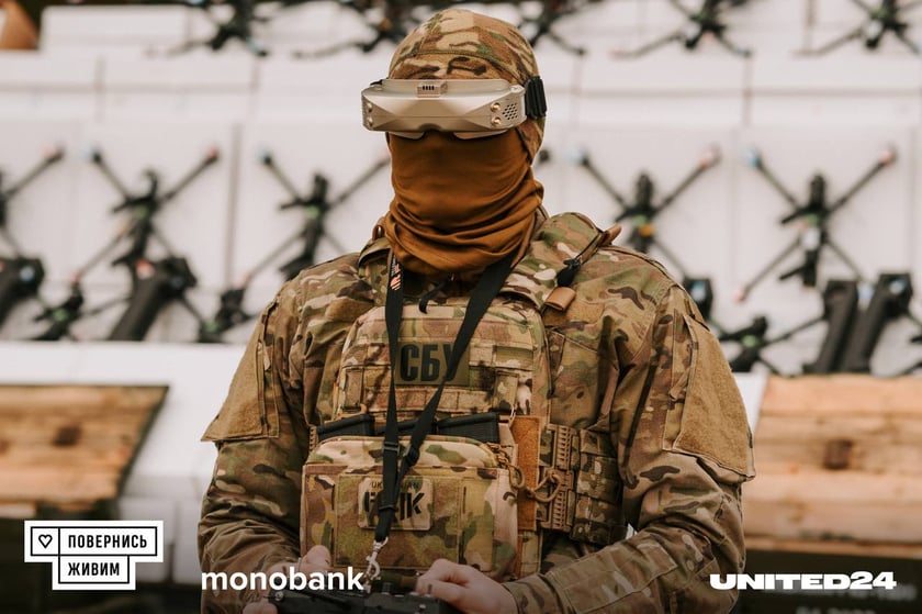 На фронт передали 830 FPV-дронів, придбаних на гроші меценатів