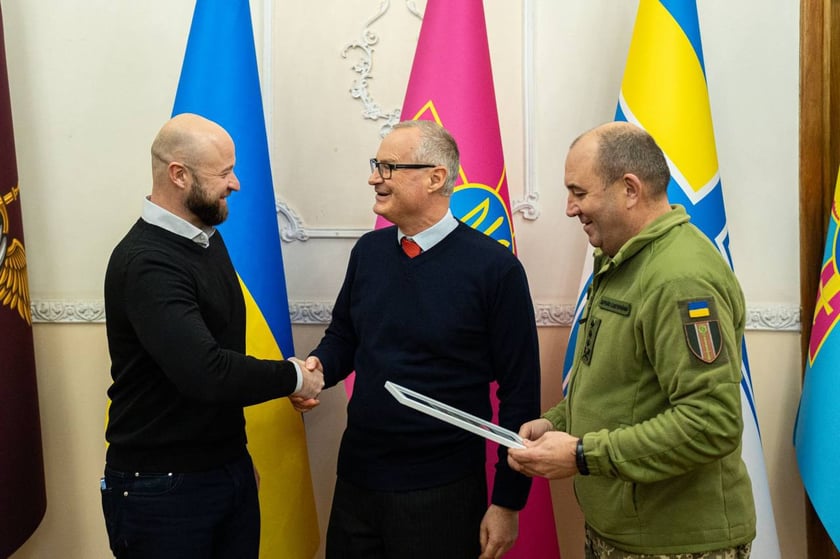 Франція збільшить постачання боєприпасів до України