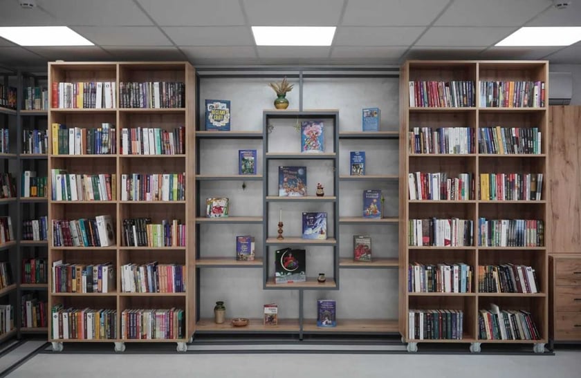 У Києві на Дарниці відкрили сучасний бібліохаб (ФОТО)