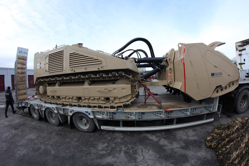 ЄС передав Україні систему для розмінування