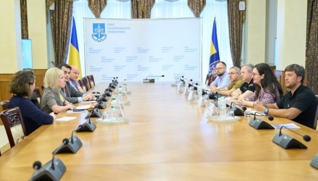 Американська асоціація юристів і USAID запускають проєкт для допомоги українцям