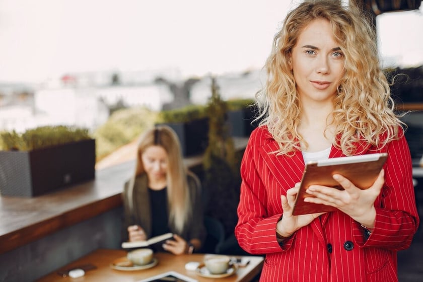 Тревел-гранти для жінок-підприємиць та жіночих організацій: як взяти участь