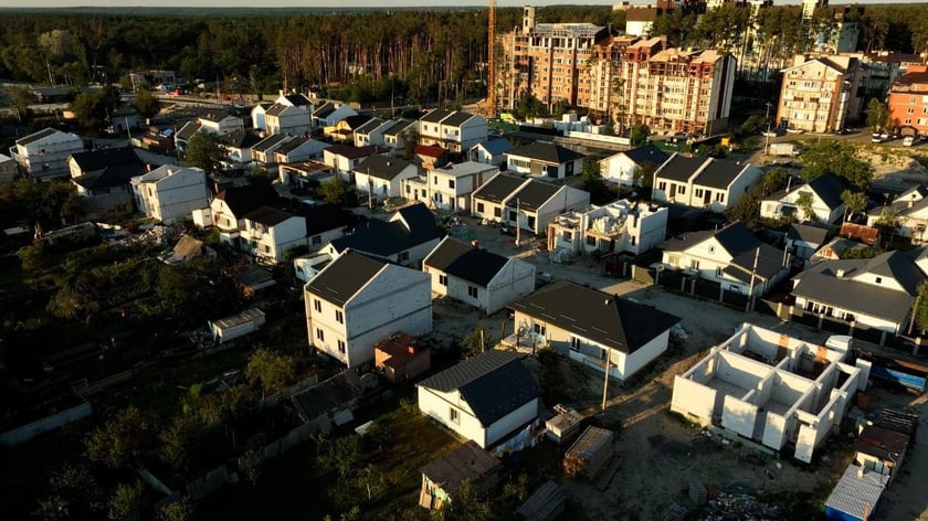 В Ірпені майже відновили приватний сектор: на якому етапі роботи