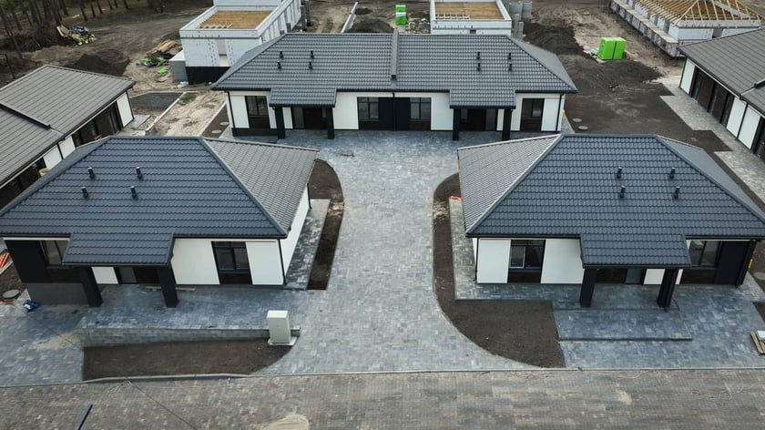 На Київщині завершується будівництво першого інклюзивного містечка для ветеранів: деталі та фото