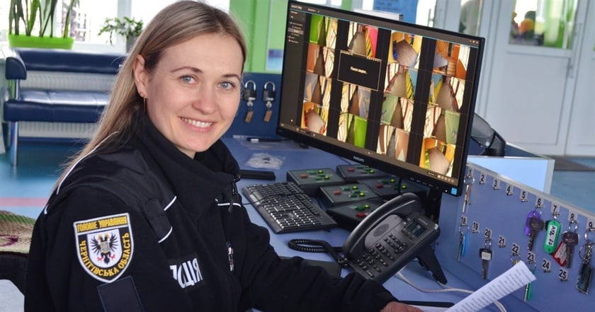 В Україні додають посаду офіцера служби освітньої безпеки у школах: як це працюватиме