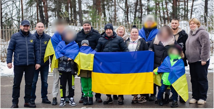 З окупованих територій в Україну повернули вісім дітей (ФОТО)