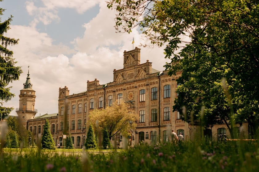 У столиці проведуть благодійну барахолку для студентів: збір грошей на ЗСУ