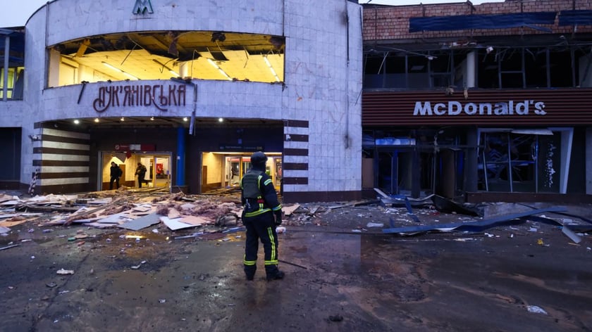 У Києві запрацював гуманітарний штаб для постраждалих від ракетного удару