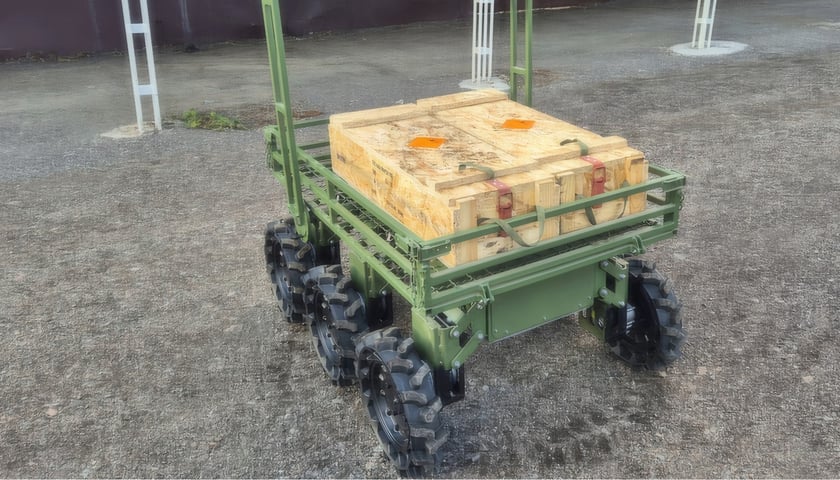 В Україні створили робота з шістьма двигунами, що працюватиме на фронті