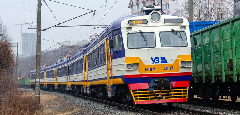 «Укрзалізниця» запустила офіційні канали для пасажирів приміського сполучення