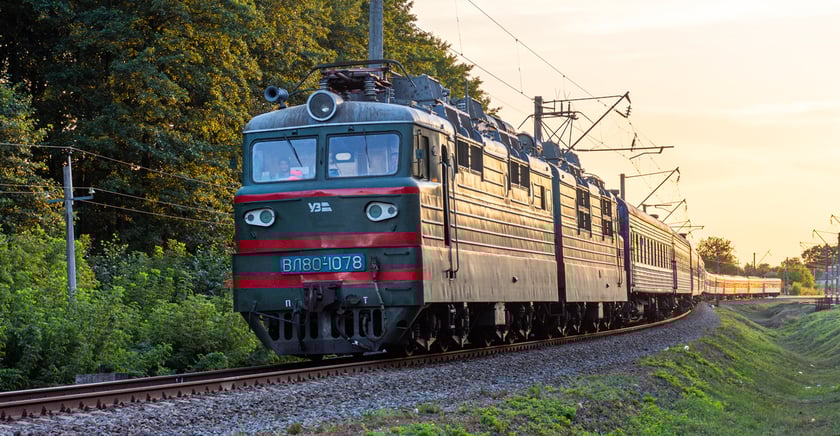 «Укрзалізниця» додала в Києві нову зупинку для двох потягів