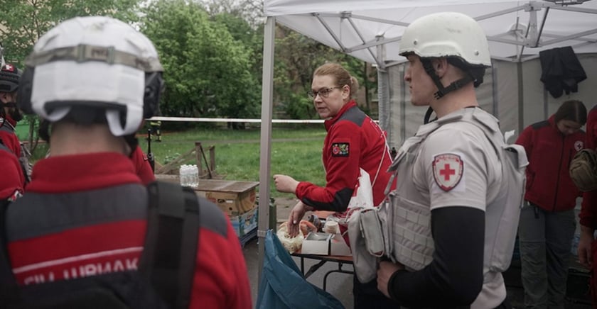 У Києві розгорнули штаби допомоги постраждалим після нічної атаки