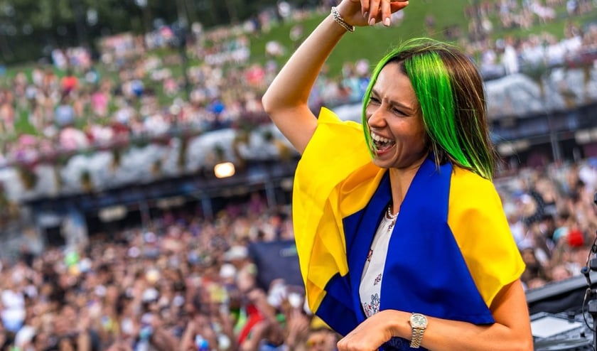 Українська диджейка Miss Monique виступила на головній сцені Tomorrowland (ВІДЕО)