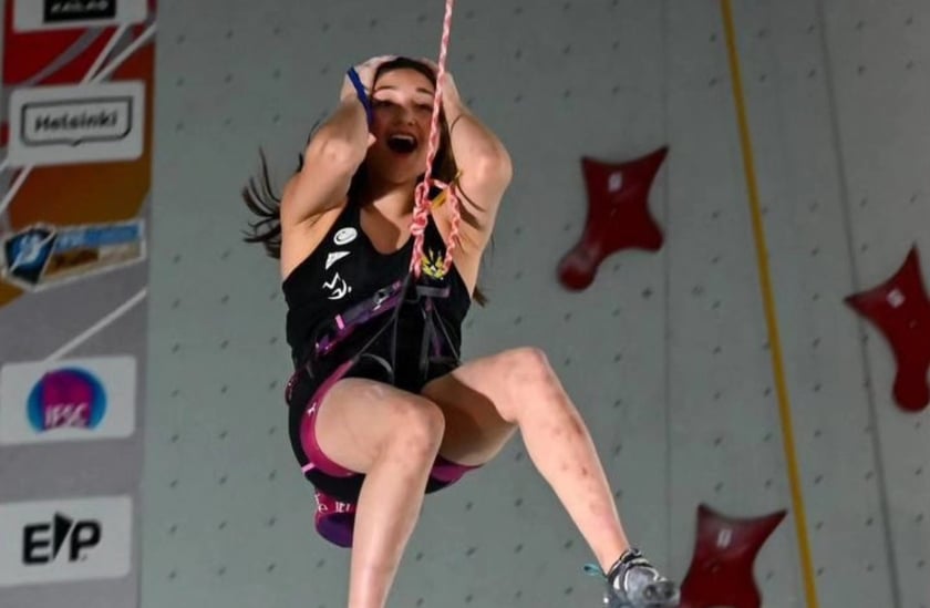 16-річна українка виборола «золото» на чемпіонаті світу серед юніорів зі скелелазіння