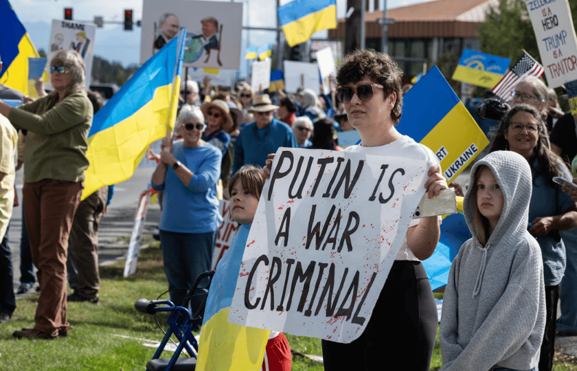 На Алясці перед зустріччю Трампа і Путіна відбувся мітинг на підтримку України (ФОТО)