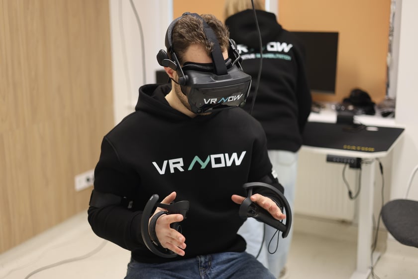VR-тренажер VRNOW у центрі UNBROKEN