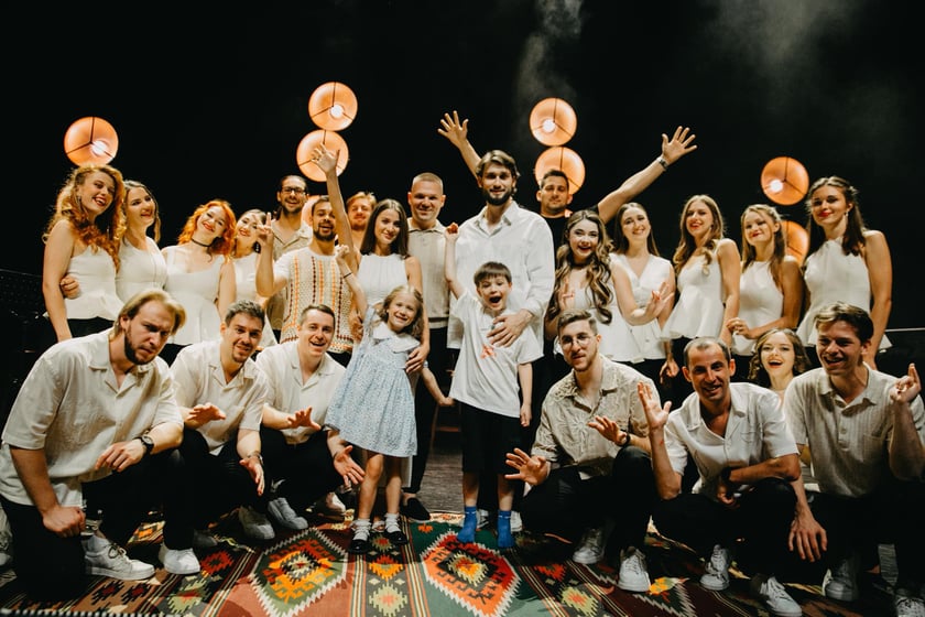 Хор «Гомін» зібрав 10 мільйонів гривень на авто для військових