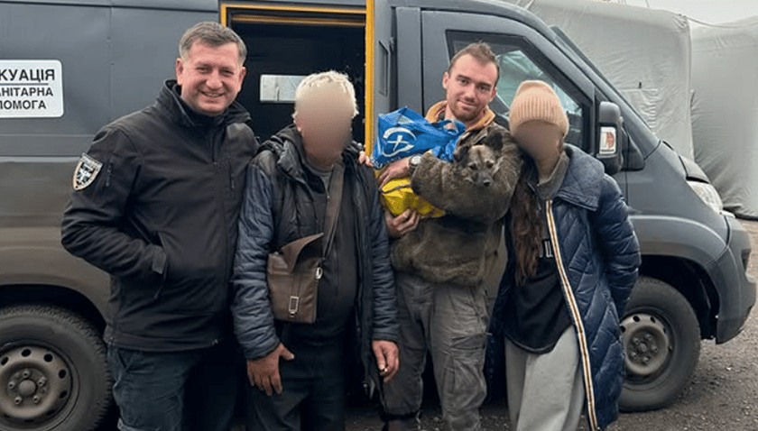 Волонтери пішки пройшли поля й посадки понад 11 кілометрів, аби врятувати 13-річну дівчинку