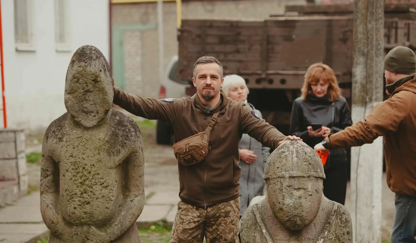 Військовослужбовці 25-ї окремої повітрянодесантної Січеславської бригади евакуювали половецькі кам’яні статуї