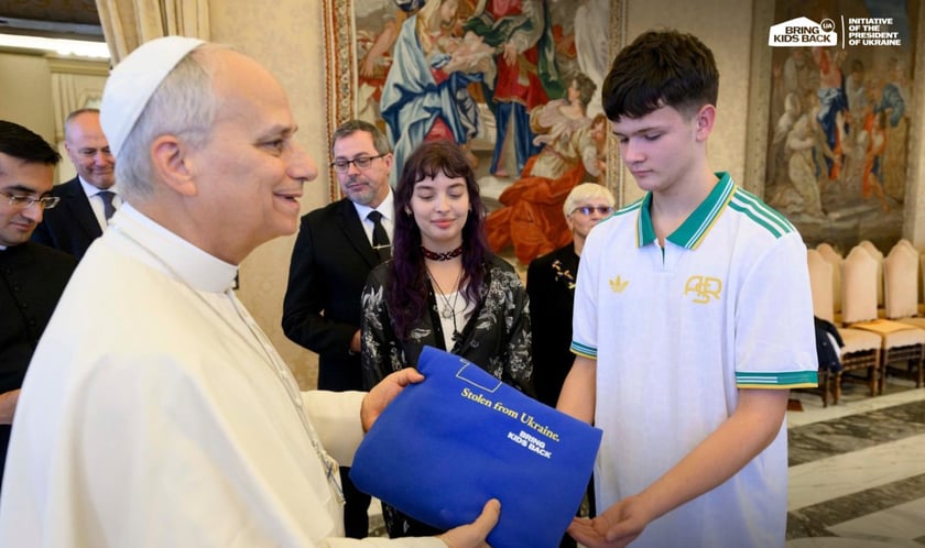 Українські діти разом із Папою Римським у Ватикані
