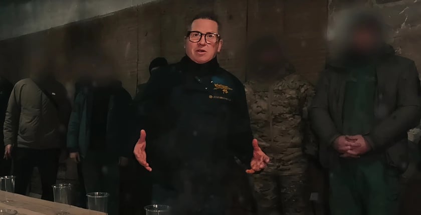 Шеф-кухар з Іспанії приготував різдвяну вечерю для воїнів ГУР поблизу фронту